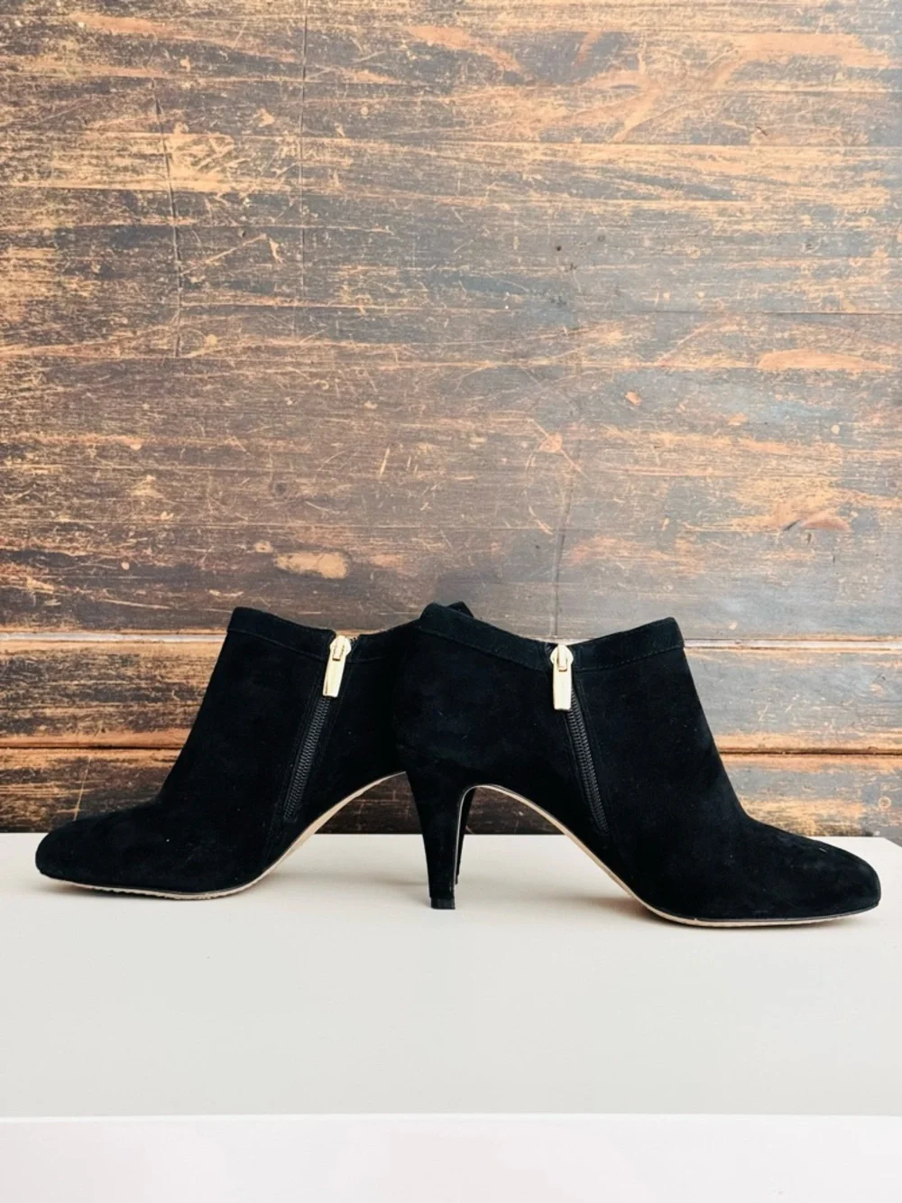 Vince Camuto Indie Sleeze Dark Coquette Black Suede Tassel Ankle Booties, Sz 6.5
